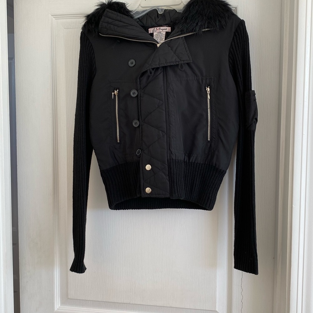 JJ Original NWT Hooded, Zippered / Button Pocket Sweater Jacket. NWT Junior L